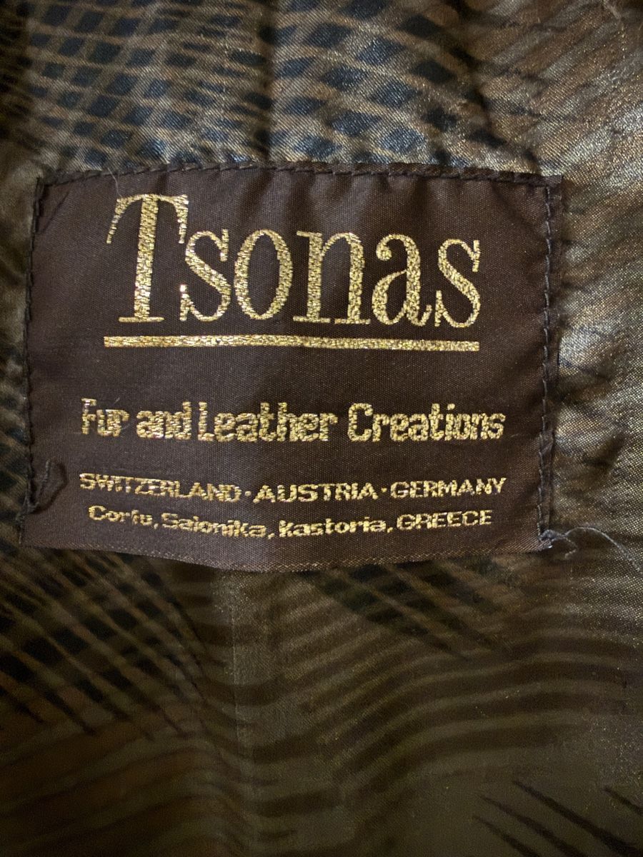 Cappotti: Manteau en fourrure – Usato da Sion venduto da NP022 1