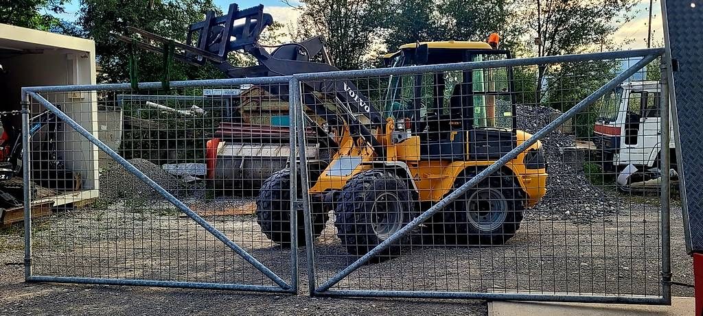 Portes: Tor – D'occasion à Kerns par avr75