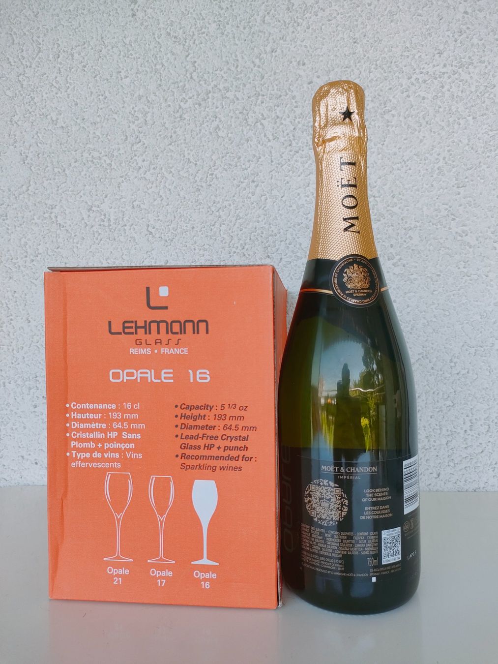 Moet Vins: Wunderschönes Set Moët Champagner mit Gläser – Neuf avec emballage d'origine à Dietikon par MJ_Sporting 2