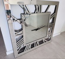 Grande horloge murale carrée miroir chiffres romains
