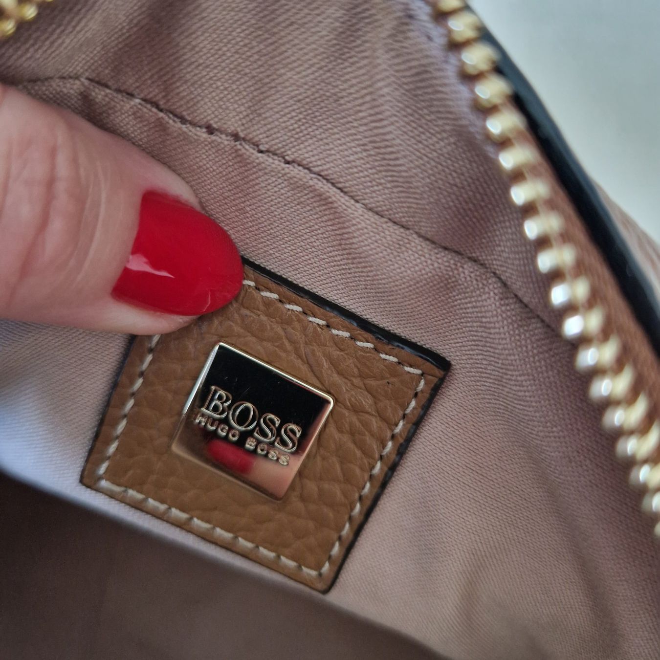Hugo Boss Borse da donna: Sac Hugo Boss bandoulière – Nuovo (secondo la descrizione) da Onex venduto da AF. 1