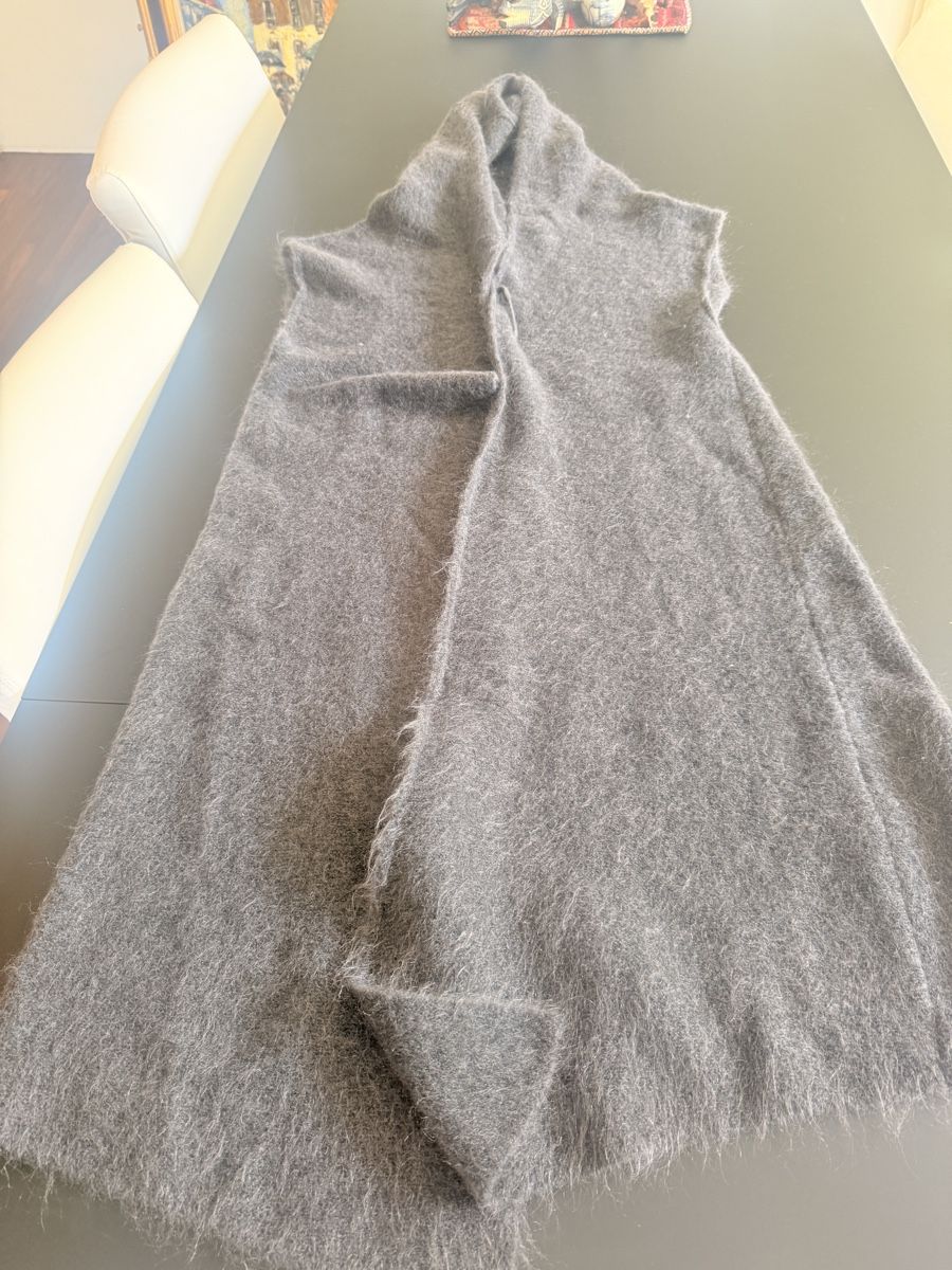 Sarah Pacini Gilets & Westen: Damen Strickweste blaugrau Sarah Pacini  – Gebraucht aus Zollikon von JeannetteEgger