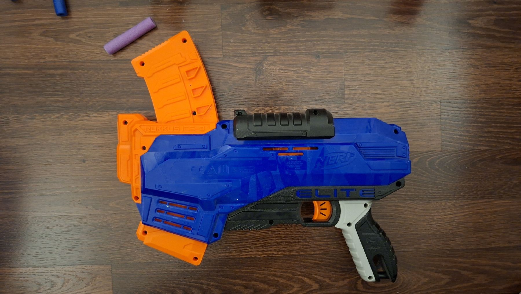 Nerf Giocattoli: 3 pistolets Nerfs – Usato da Domdidier venduto da SophieSG 3