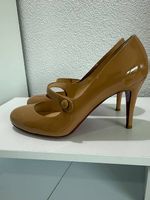 Christian Louboutin Charleen Mary Jane Pumps Beige Lack 37,5