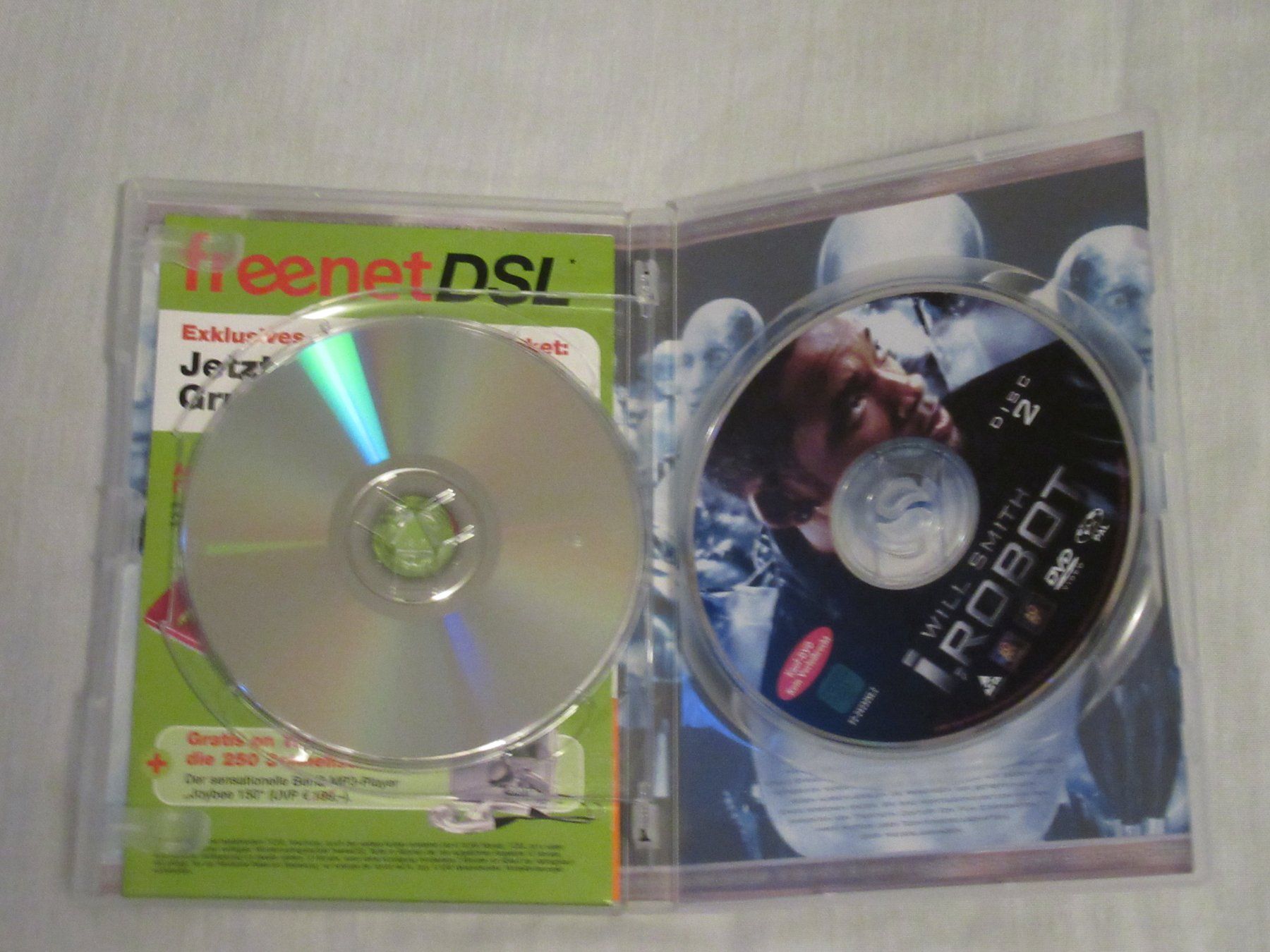 Tutti i DVDs: I, Robot - mit Will Smith (DVD, 2 DVD Special Edition) – Usato da Bern venduto da Mariana7 2