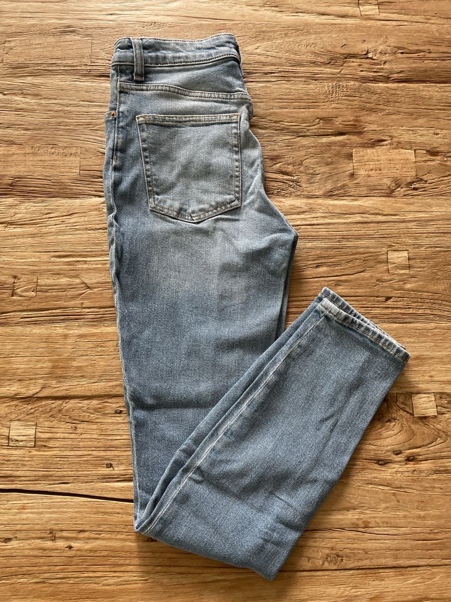 H&M Jeans: Jeans, Grösse 34/36 – Gebraucht aus St.Urban von leo_7gfq