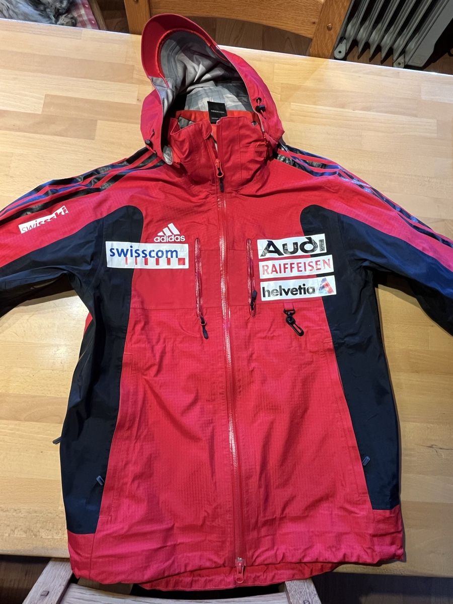 Adidas Jacken: Veste Adidas imperméable 36/38 – Gebraucht aus Vers-l'Eglise von aniog69