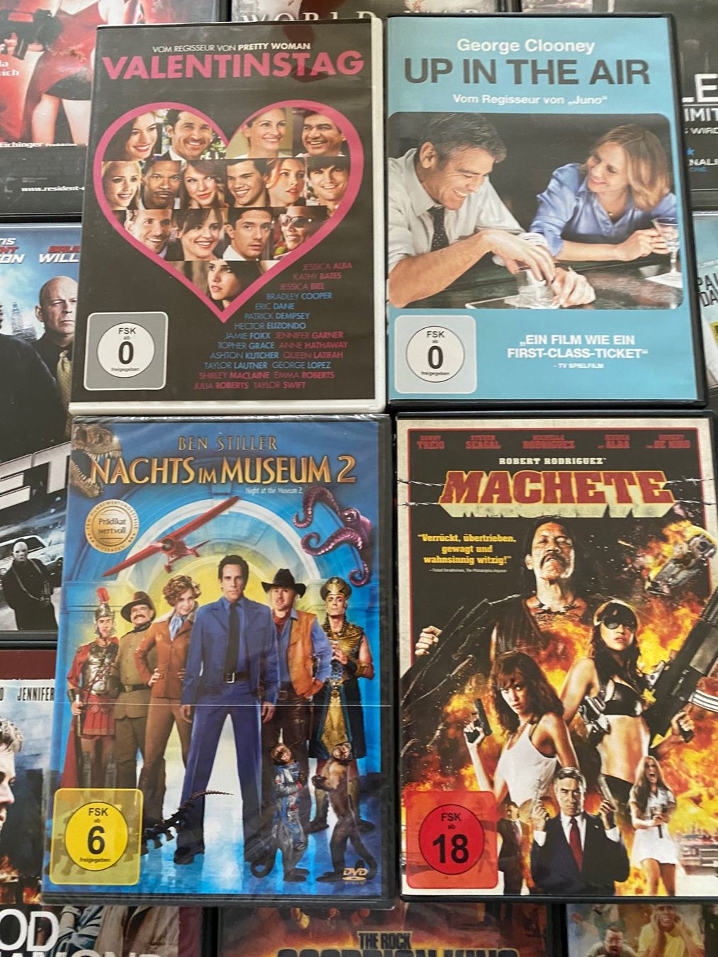 Tutti i DVDs: 32 x  DVD s. bunt gemischt – Usato da Allenwinden venduto da Obalu 2