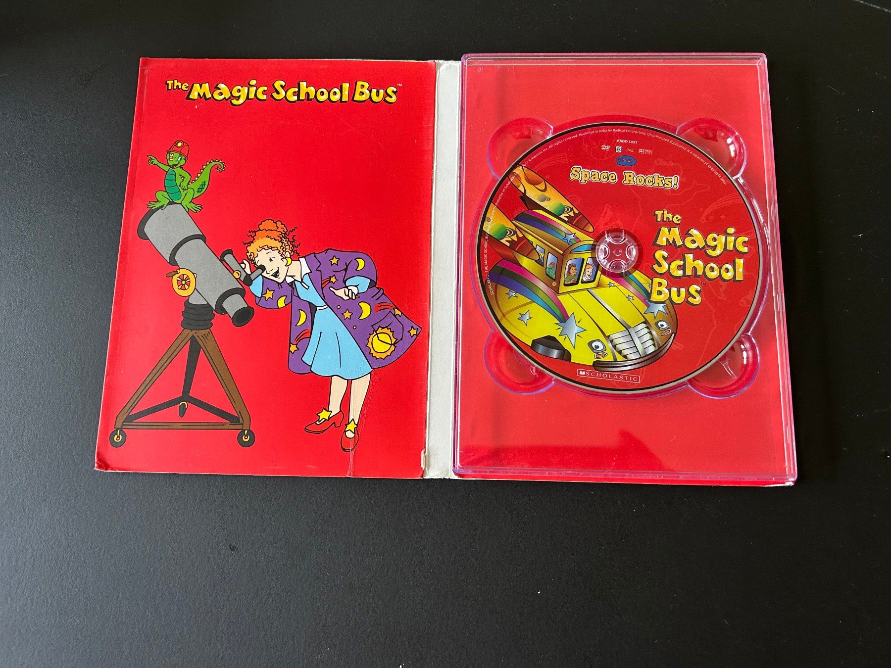 Tutti i DVDs: [DVD] The Magic School Bus / Space Rocks! – Usato da Dietlikon venduto da Mankai 2