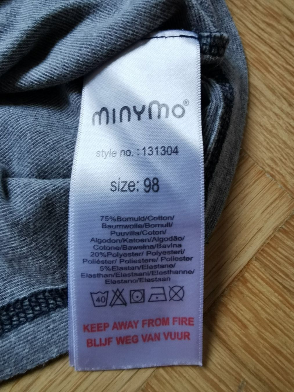 Maglioni & Felpe: Langarmshirt Minymo Gr. 98 – Usato da Stäfa venduto da flamingo_17 4