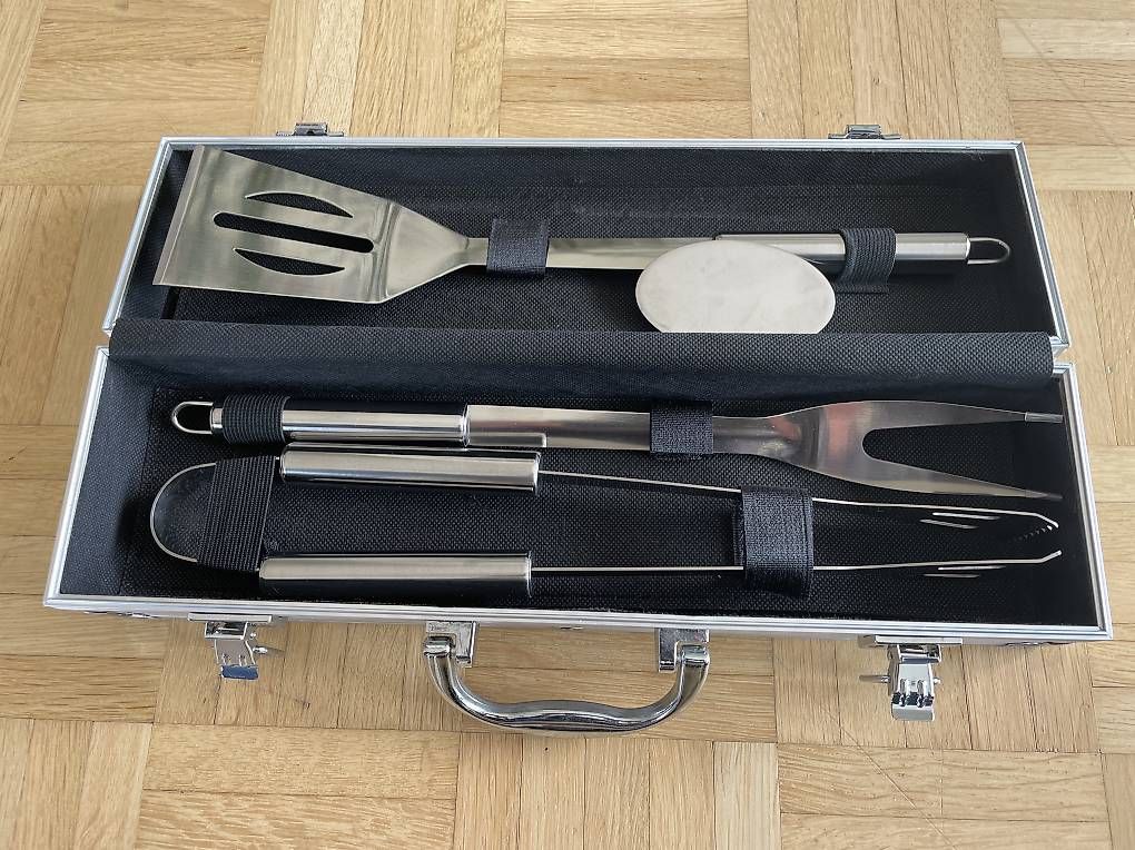 Set di posate: Grill Zangen Set, neu. – Usato da Möhlin venduto da Tuffy70