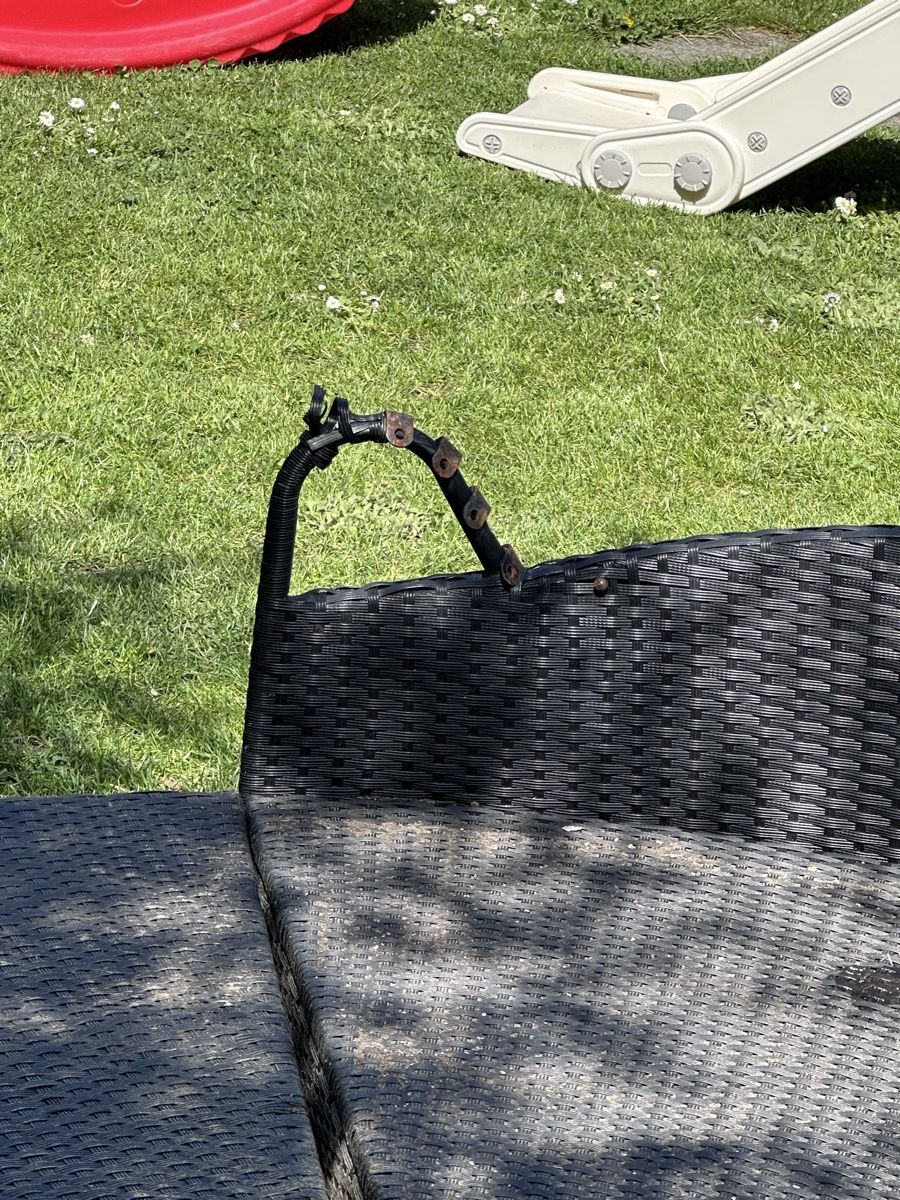 Sedie a sdraio: Schwarze Rattan Gartenliege – Usato da Wettswil venduto da TopImPreis 2