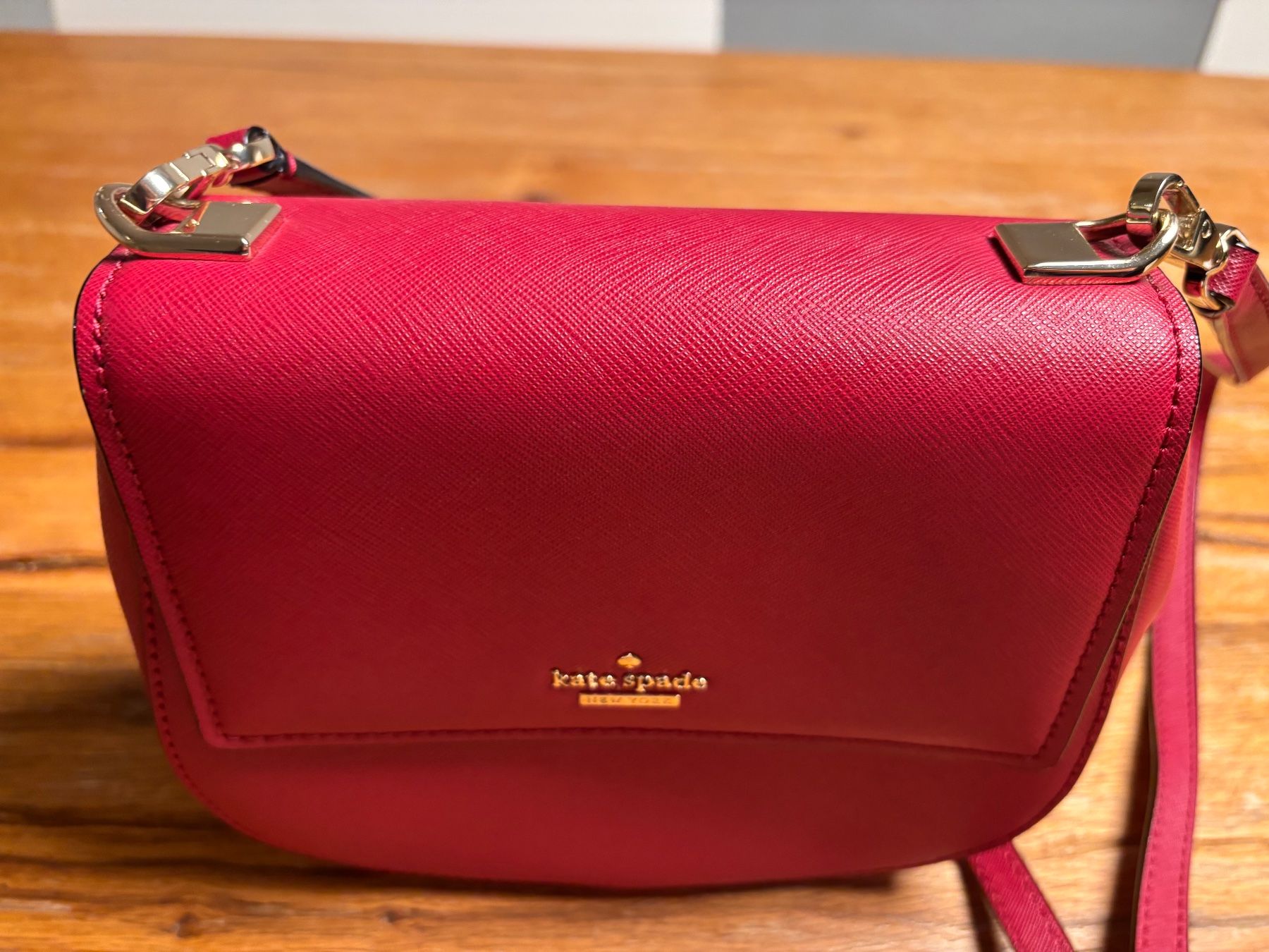 Kate Spade Taschen für Damen: Kate Spade Tasche bordeaux – Gebraucht aus Möriken AG von rsant 3