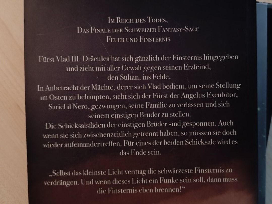 Libri: Trilogie "Feuer und Finsternis" – Usato da Möhlin venduto da Kolleg_essig 3
