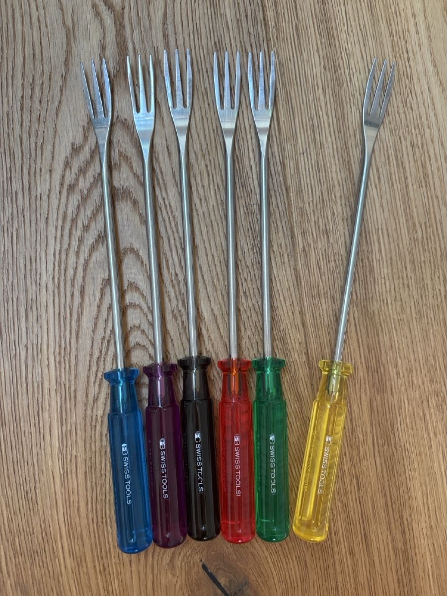 Set di posate: Gabeln Set 7-teilig SWISS TOOLS neuwertig – Usato da Rickenbach ZH venduto da mar_p6sg