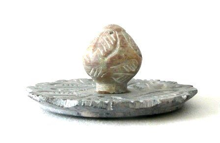Candele: Räucherstäbchenhalter - Lotusknospe – Nuovo e nell'imballaggio originale da Mauren venduto da Yeelen 1