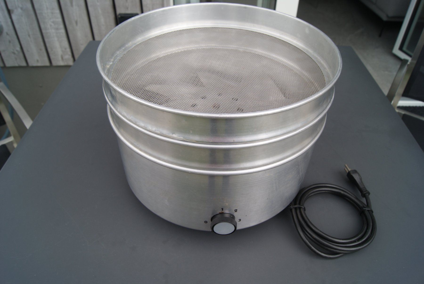 Appareils de cuisine: Dörrautomat Silber gebraucht – D'occasion à Buus par Zwuckel61