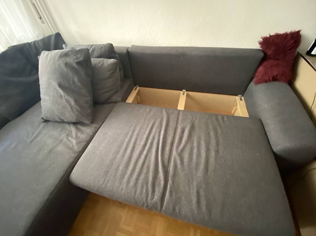 Divani: Sofa grau (ausziehbar) – Usato da Bern venduto da larsinho92 2