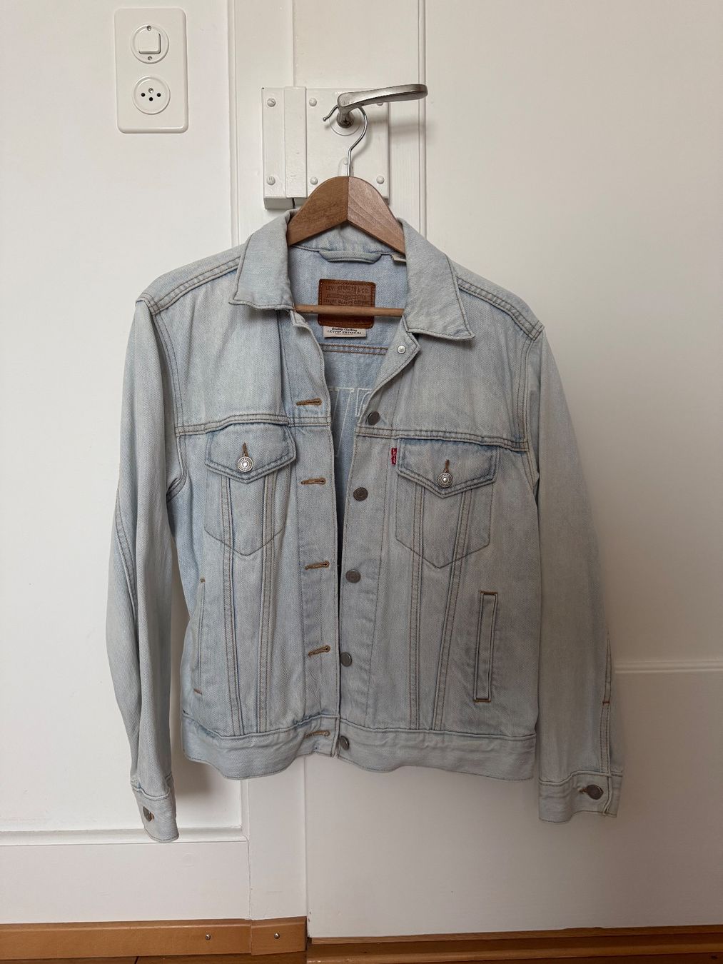 Levi's Giacche: Levis Jeansjacke – Usato da Zürich venduto da nz_y_si