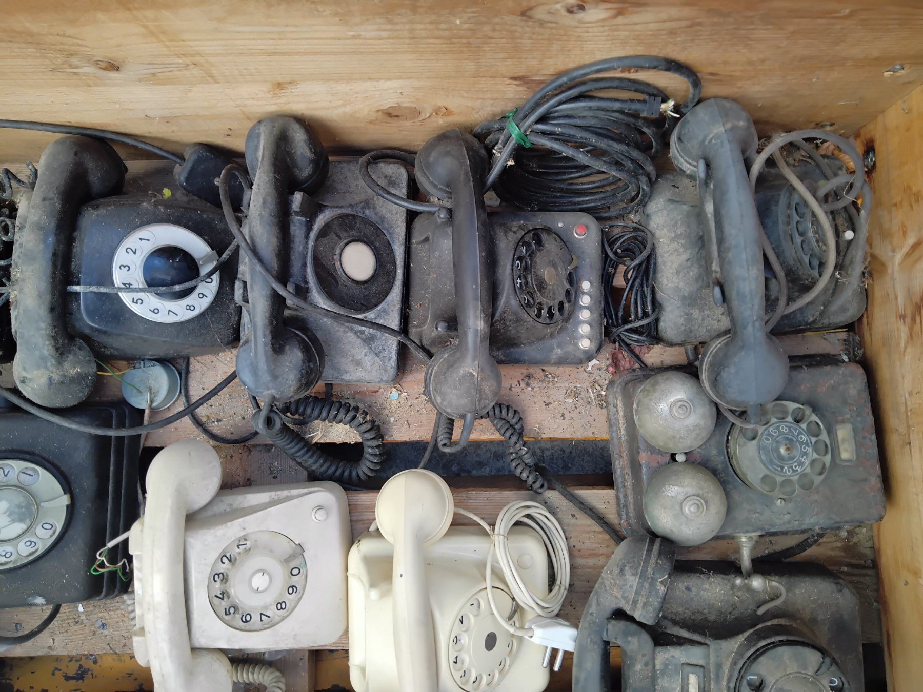 Telefone: Ausländische Telefone – Defekt aus Nuglar von lampa-radio 7