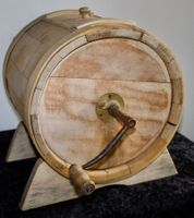 Butterfass aus Holz mit Kurbel, gebraucht, in gutem Zustand