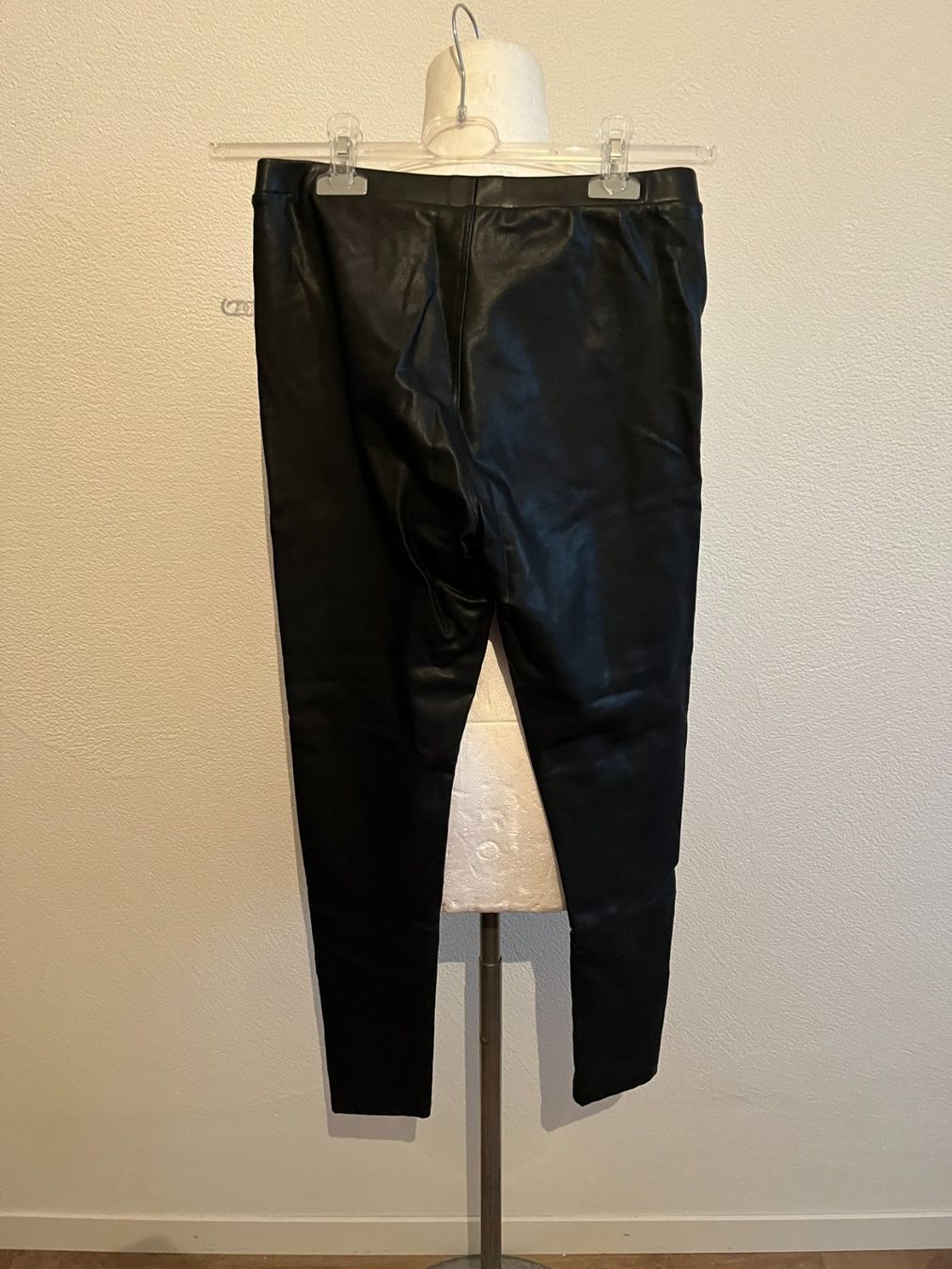 Hosen: Tolle Leder Optik Hose, M, NEU – Neu und originalverpackt aus Altendorf von Beauty_Girl83 1