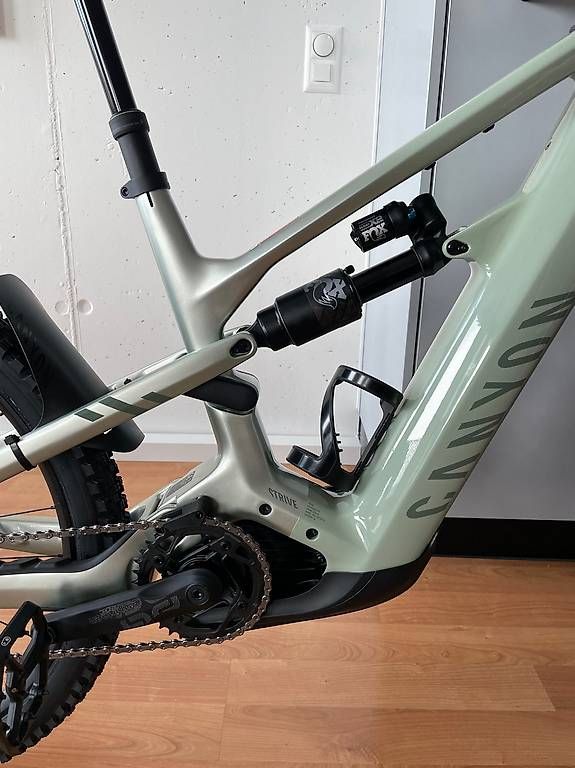 Canyon Biciclette: Canyon STRIVE:ON CFR 2023 Size M - perfect condition – Usato da Rüschlikon venduto da FabbyZH