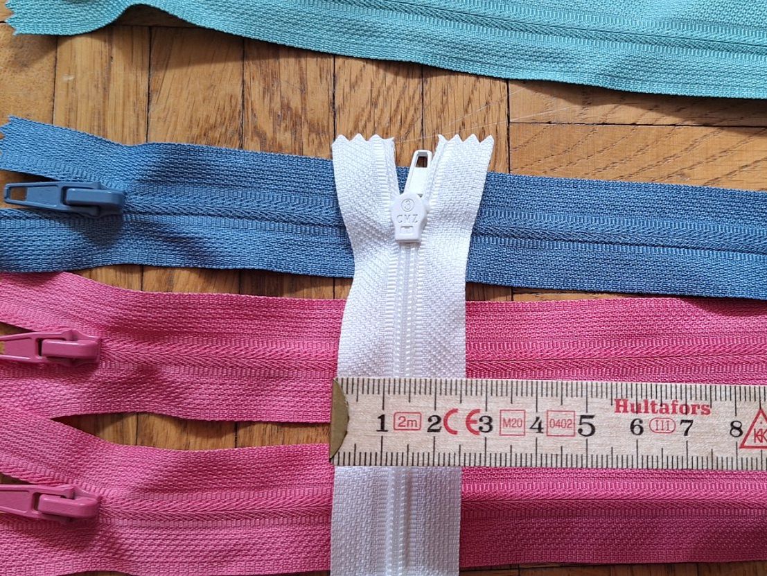 Tessuti: 20cm Reissverschluss set – Usato da Wetzikon ZH venduto da NaWetzi 3