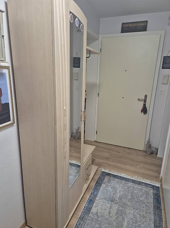 Garderobe: Garderobe zu verschenken – Gebraucht aus Winterthur von Daniii_ray 1