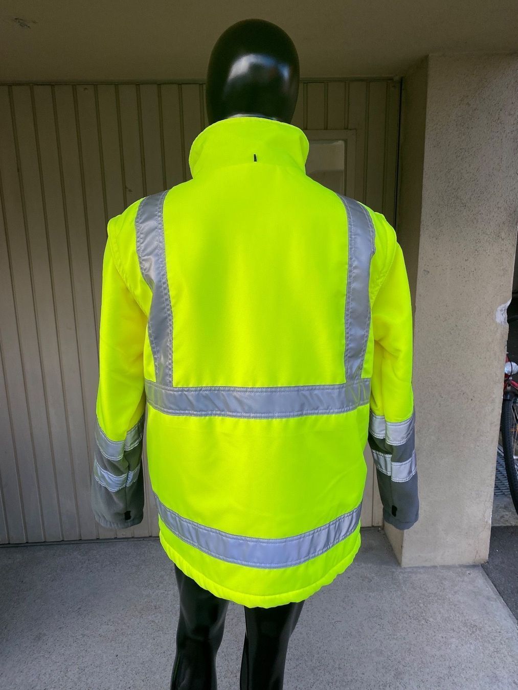 Jacken: Warnschutz-Jacke Sicherheitsbekleidung – Neu und originalverpackt aus Winterthur von sutti02 2
