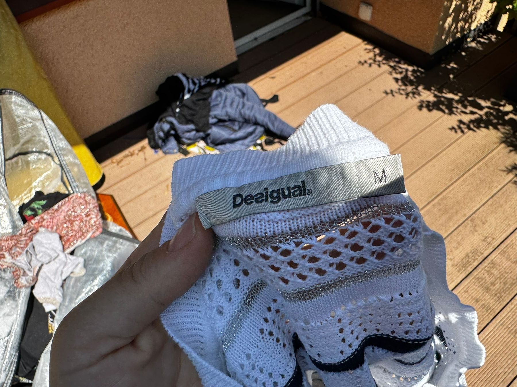 Desigual Pulls & Sweat-shirts: Desigual Pullover, Gr. M – D'occasion à Egg b. Zürich par Brocki_Insel_Egg 4