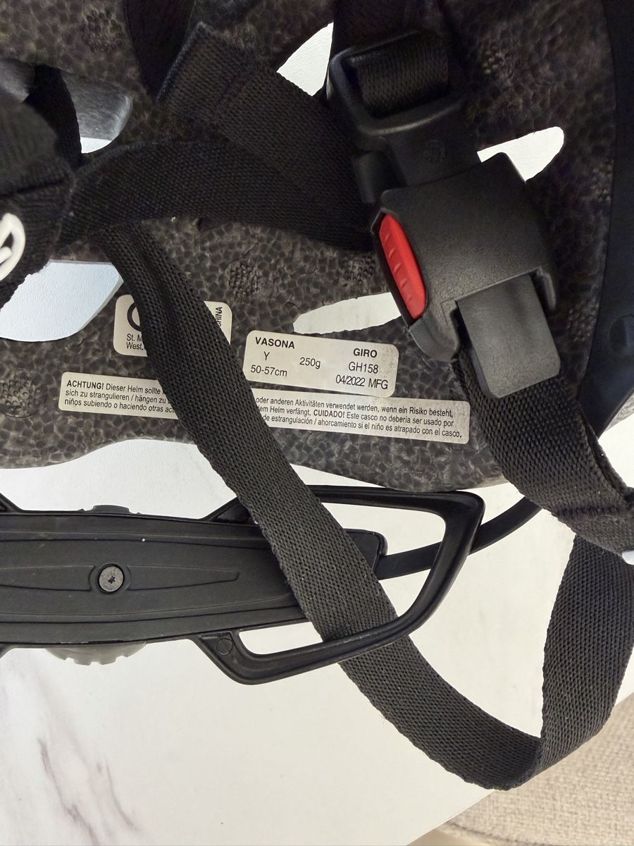 Giro Caschi: Giro Vasona Velohelm – Nuovo (secondo la descrizione) da Luzern venduto da Marie.Wien 4