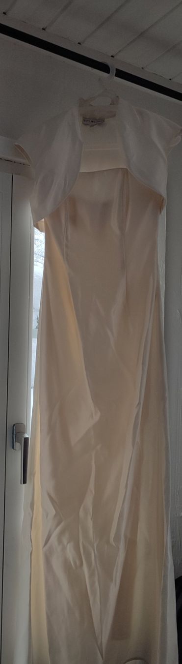 Kleider: Hochzeitskleid – Gebraucht aus Schwarzenbach SG von boinker