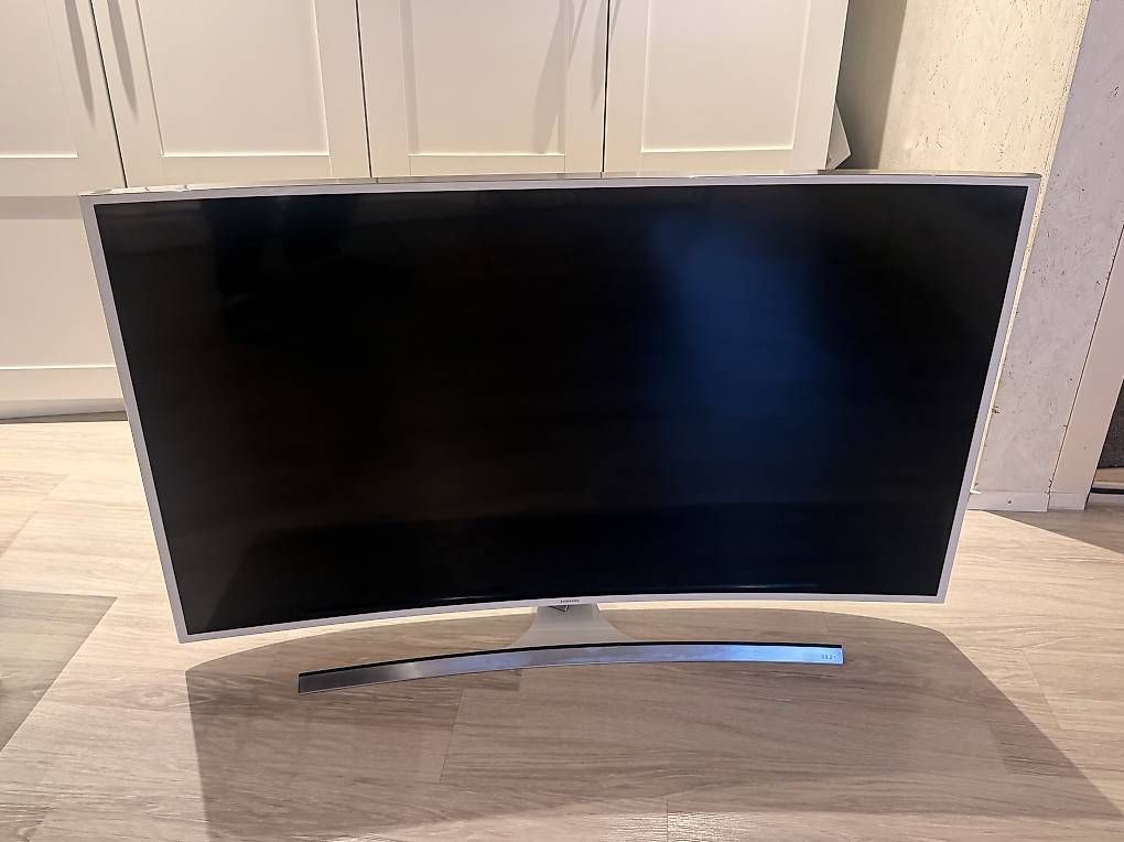 Fernseher: Samsung 55" Curved  – Gebraucht aus Eschlikon TG von Rogerio69