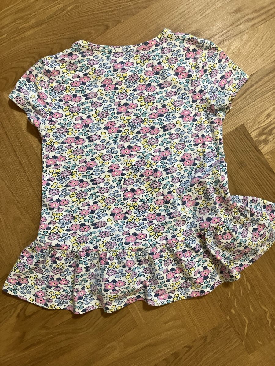 Camicette, T-shirt & Top: Oberteil Gr.128/134 – Usato da Wermatswil venduto da Nahele 1