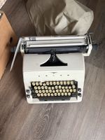 Vintage Adler Schreibmaschine – Retro, mechanisch, QWERTZ
