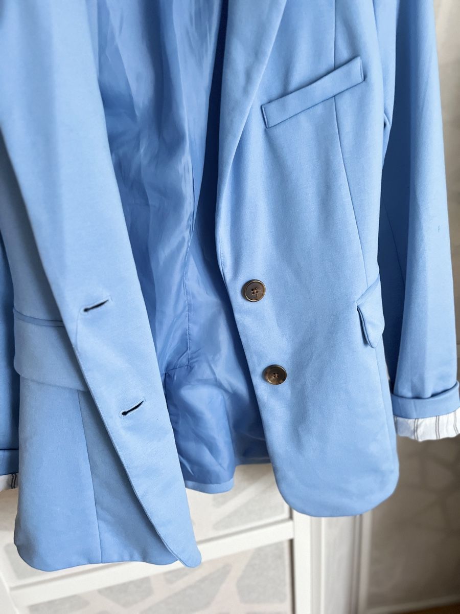 Stradivarius Giacche: Bequemer Stradivarius Blazer in hellblau – Usato da Zürich venduto da sheijla 9