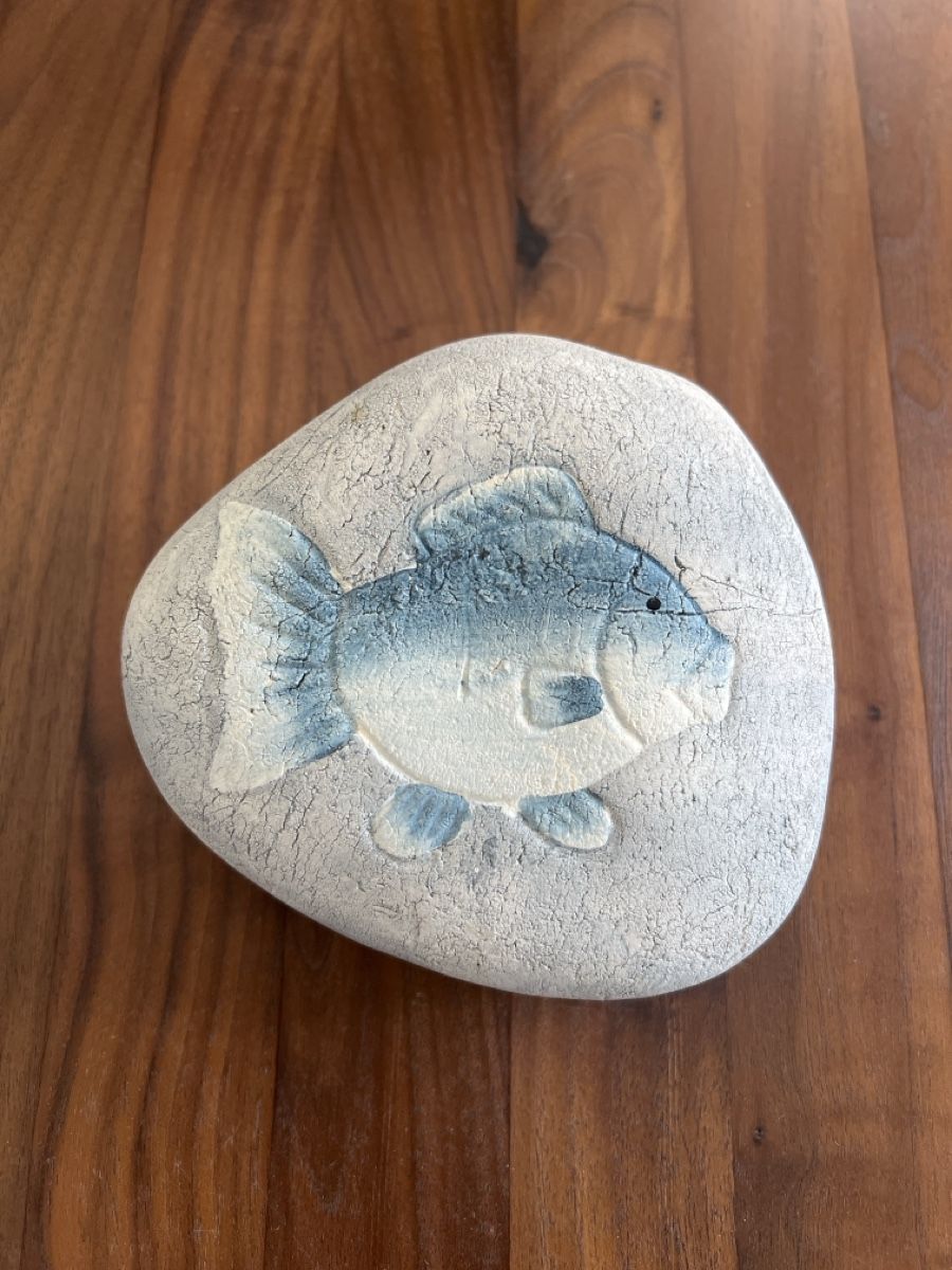 Toutes les décorations: Deko Stein Fisch  – D'occasion à Altdorf UR par JanAil