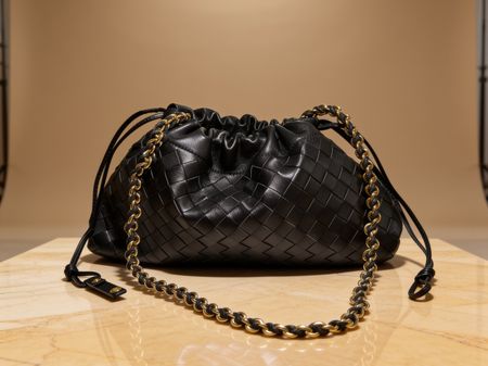 Sac à main cuir d’agneau tressé noir NEUF