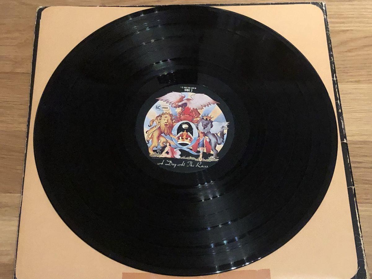 Schallplatten: Queen. 1976. A Day At The Races – Gebraucht aus Faulensee von Mizuno06 4