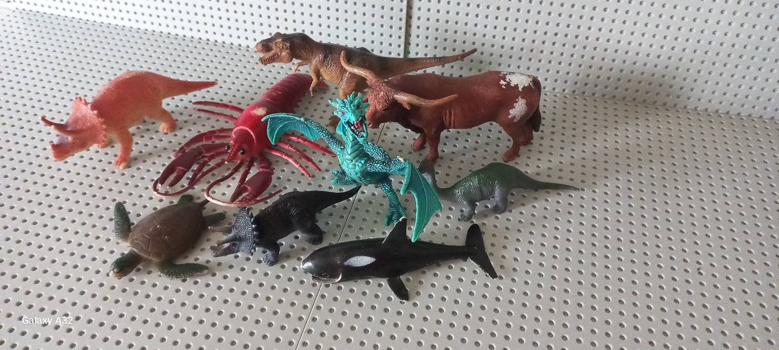 Giocattoli: Lot de 9 animaux en plastique. – Usato da La Tour de Trême venduto da Startjouet 1