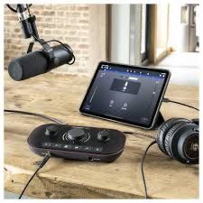 Focusrite Attrezzatura per studi di registrazione: Focusrite Vocaster Two – Nuovo (secondo la descrizione) da Petit - Lancy venduto da Klettos 5