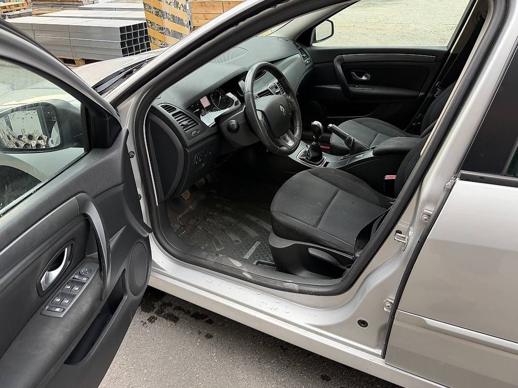 Autos: Renault Laguna 2.0 dCi – Gebraucht aus Luzern von red_bull2 5