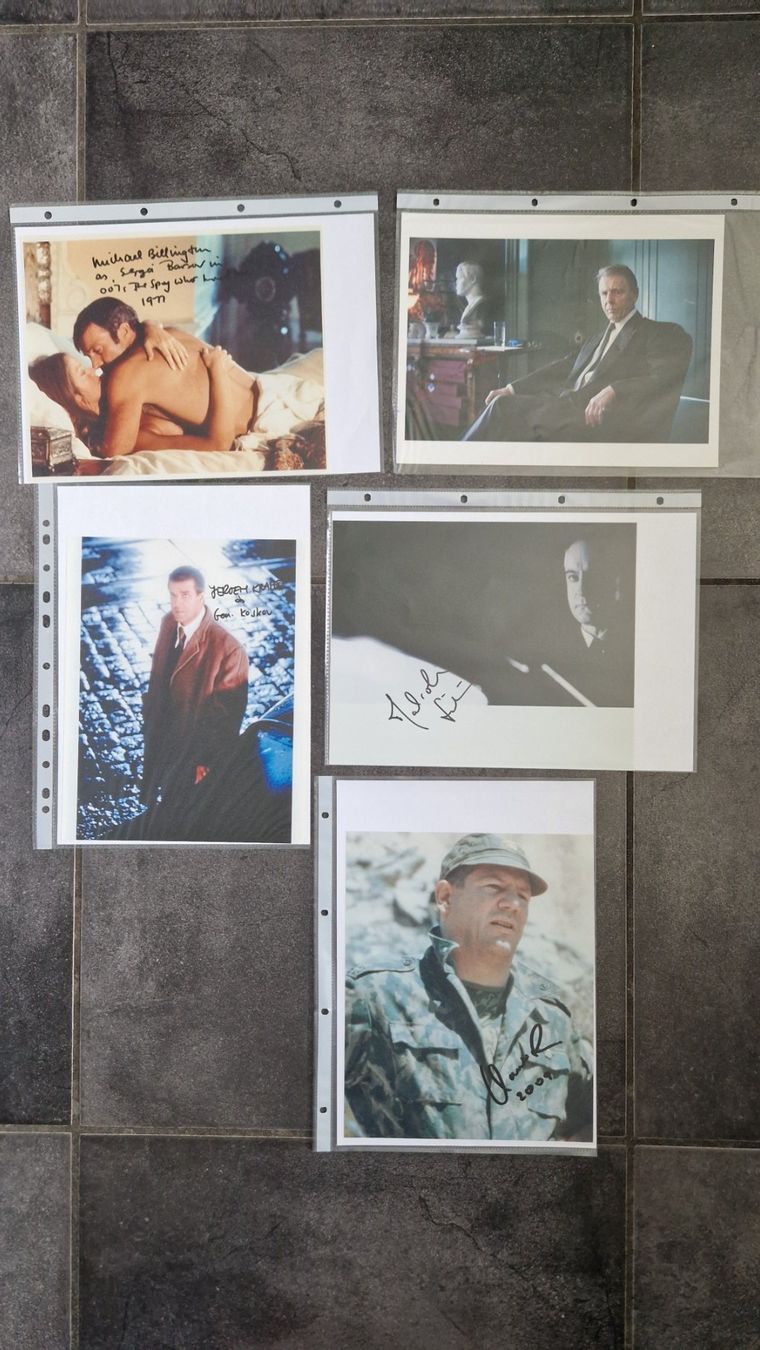 Autografi: James Bond, Original Autogramme, 5 Stück – Usato da Salmsach venduto da aacs65