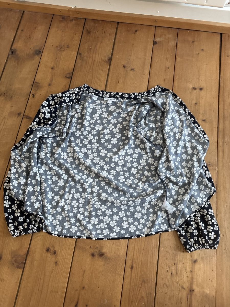 Camicette: Bluse mit Blumenmuster, Grösse 38 – Usato da Münchwilen TG venduto da BBJO 2