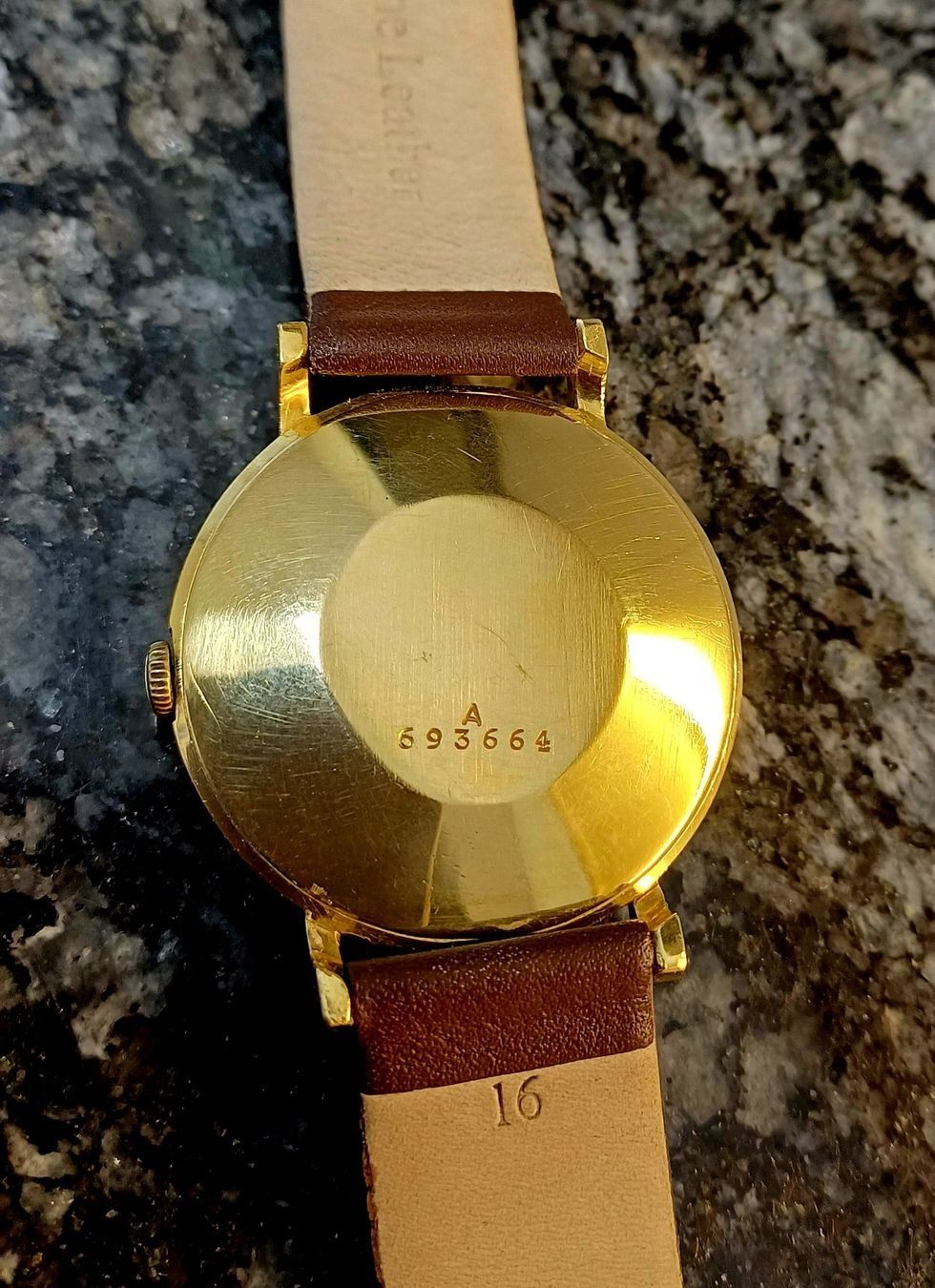 Jaeger-Lecoultre Orologi: Jaeger-Le Coultre Calatrava 18k Gold – Usato da Thalwil venduto da LeCh1ffre 6