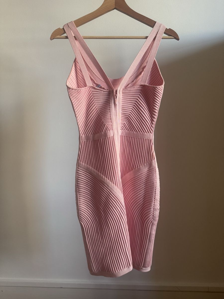 Vestiti: Herve Leger Kleid  Grösse S – Nuovo (secondo la descrizione) da Versoix venduto da Bazanchiklovalova 1
