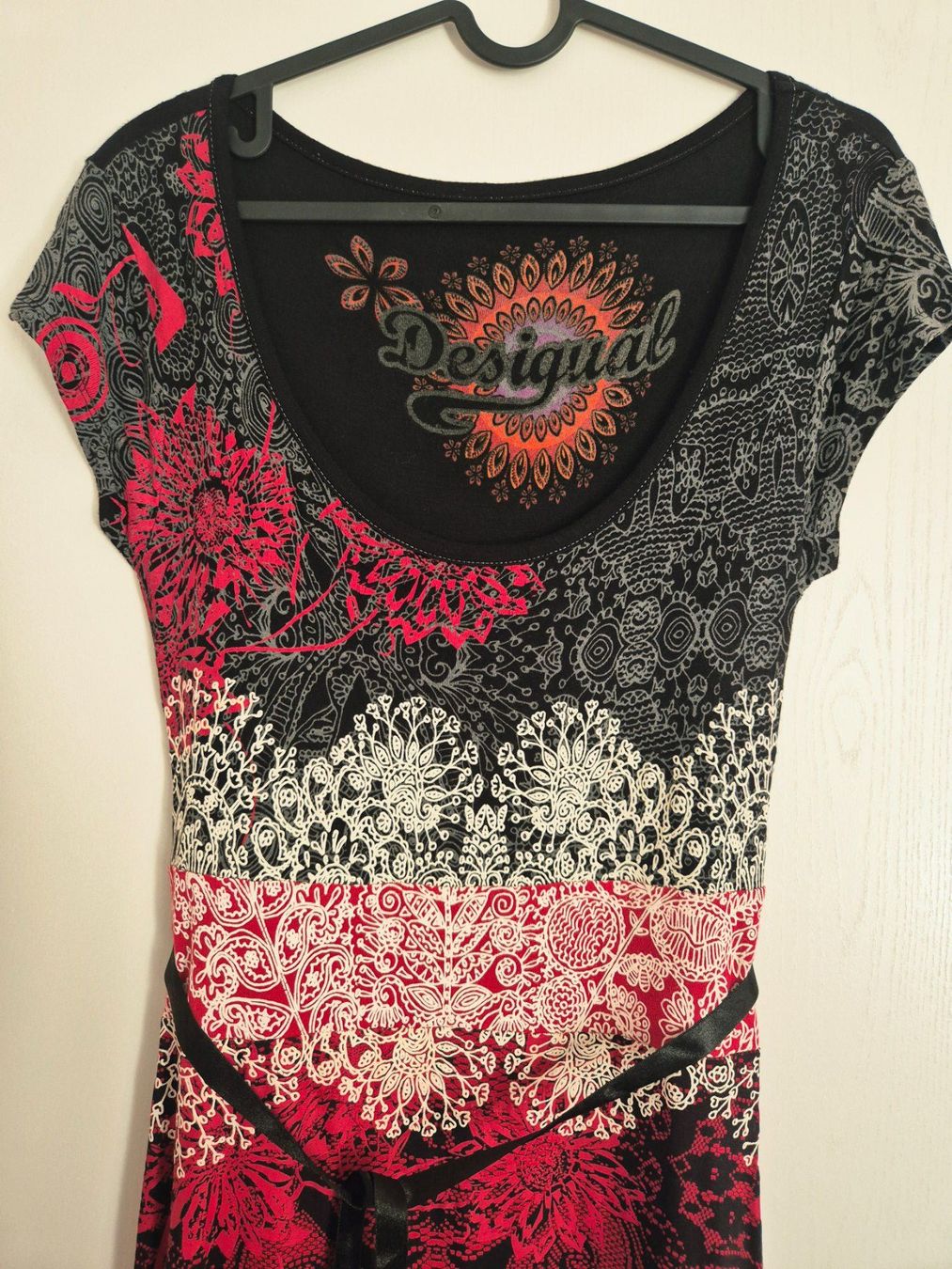 Desigual Vestiti: Desigual Kleid, Gr. L – Usato da Volketswil venduto da Dokinka 2