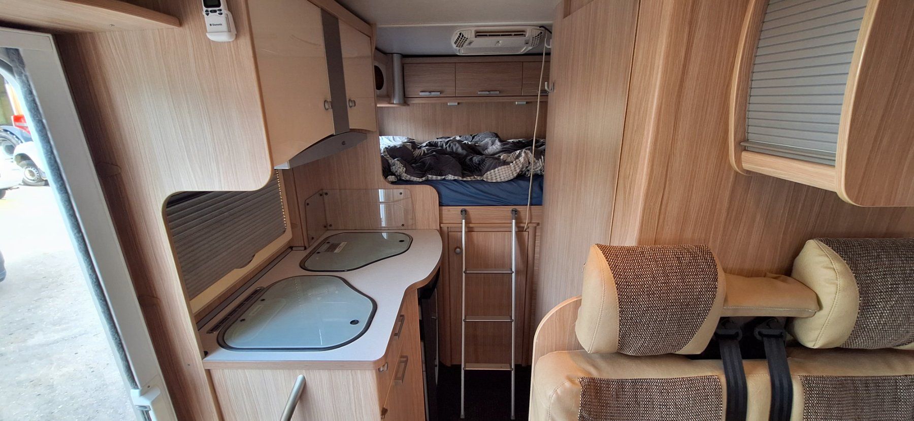 Ford Veicoli da campeggio: Ford advan tec camping car – Usato da Les Enfers venduto da Begnon 6