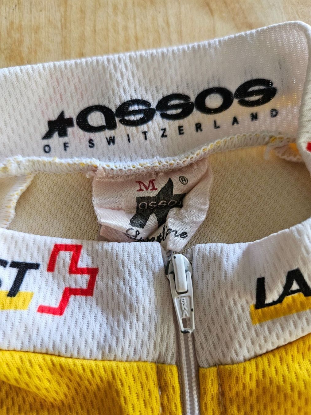 Assos Canottiere & Pantaloni: Radtrikot - Post SwissTeam - Assos - M – Usato da Genève venduto da 4lex3i 2